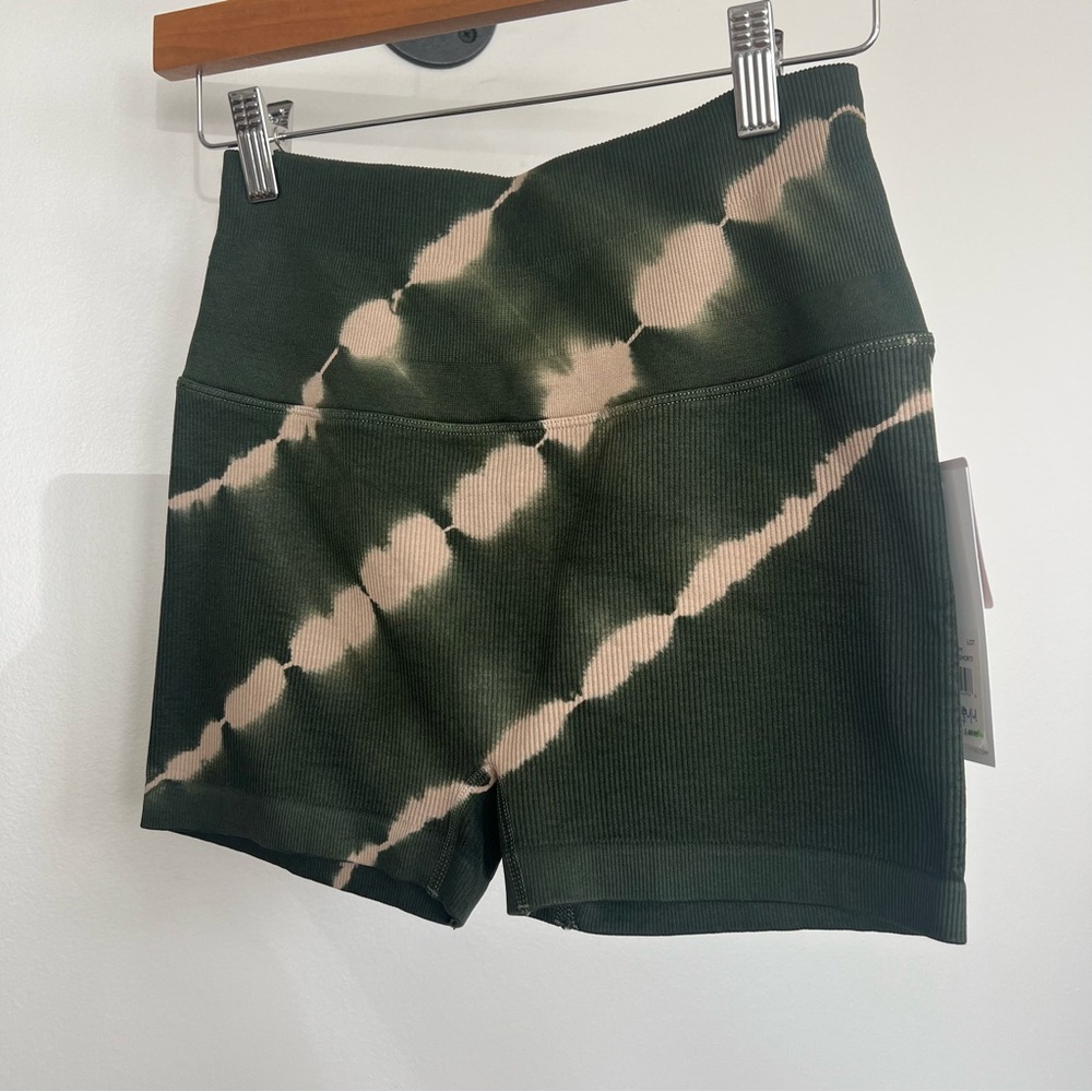 Spiritual Gangster Love Sculpt Seamless Shorts